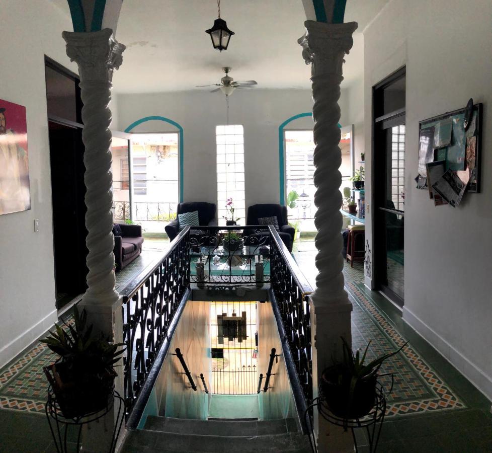 Medusa'S Hostel Aguadilla Esterno foto